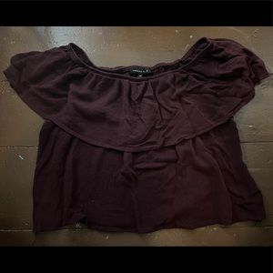 Off the shoulder crop